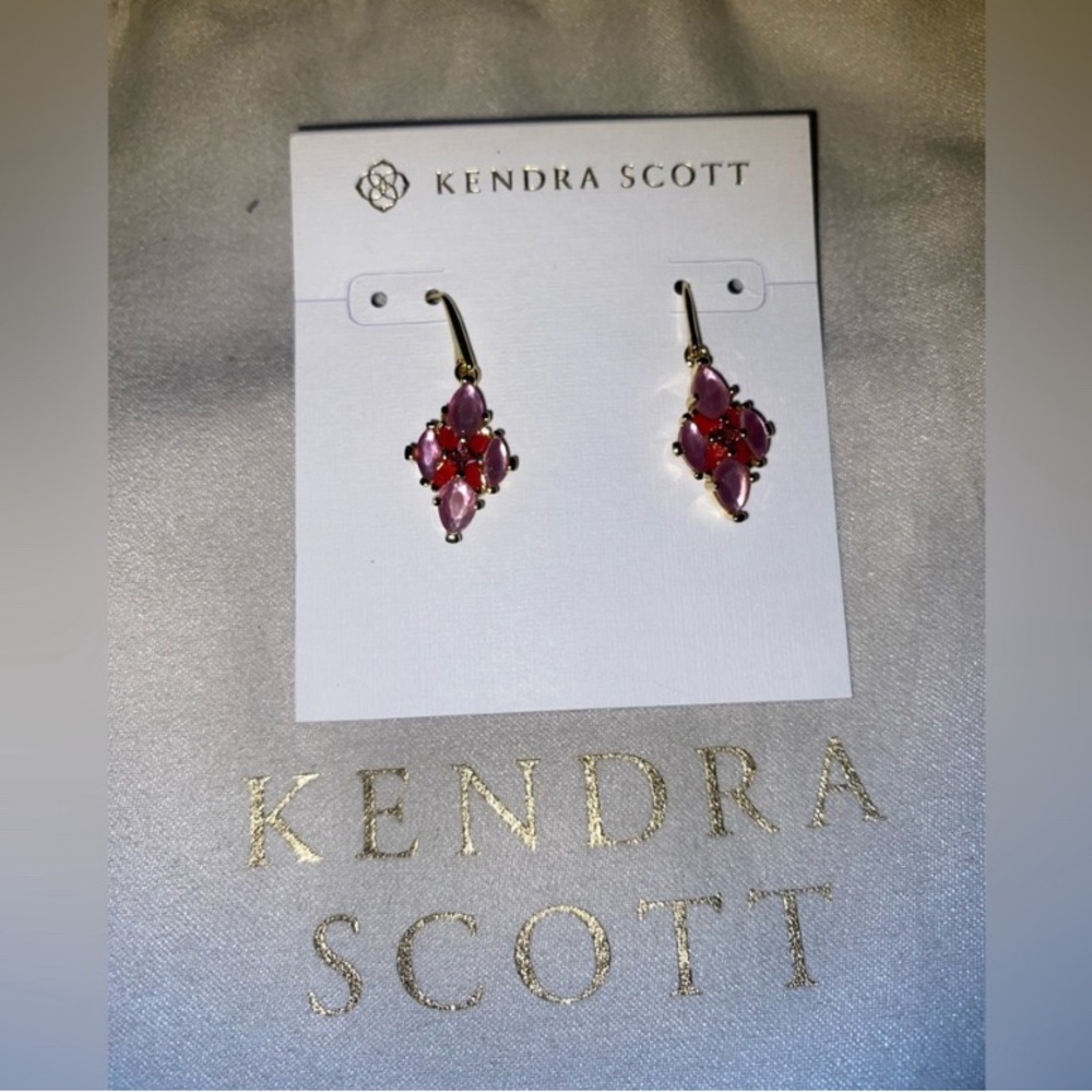 BNWT Kendra Scott Abbie Stone Cluster Pink & Gold Drop Earrings $85